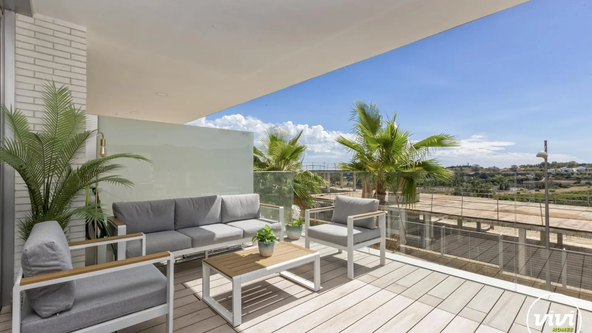 Vivi Homes - Lima Pool, Sunny Terrace & Beach Estepona 0*,  Spain