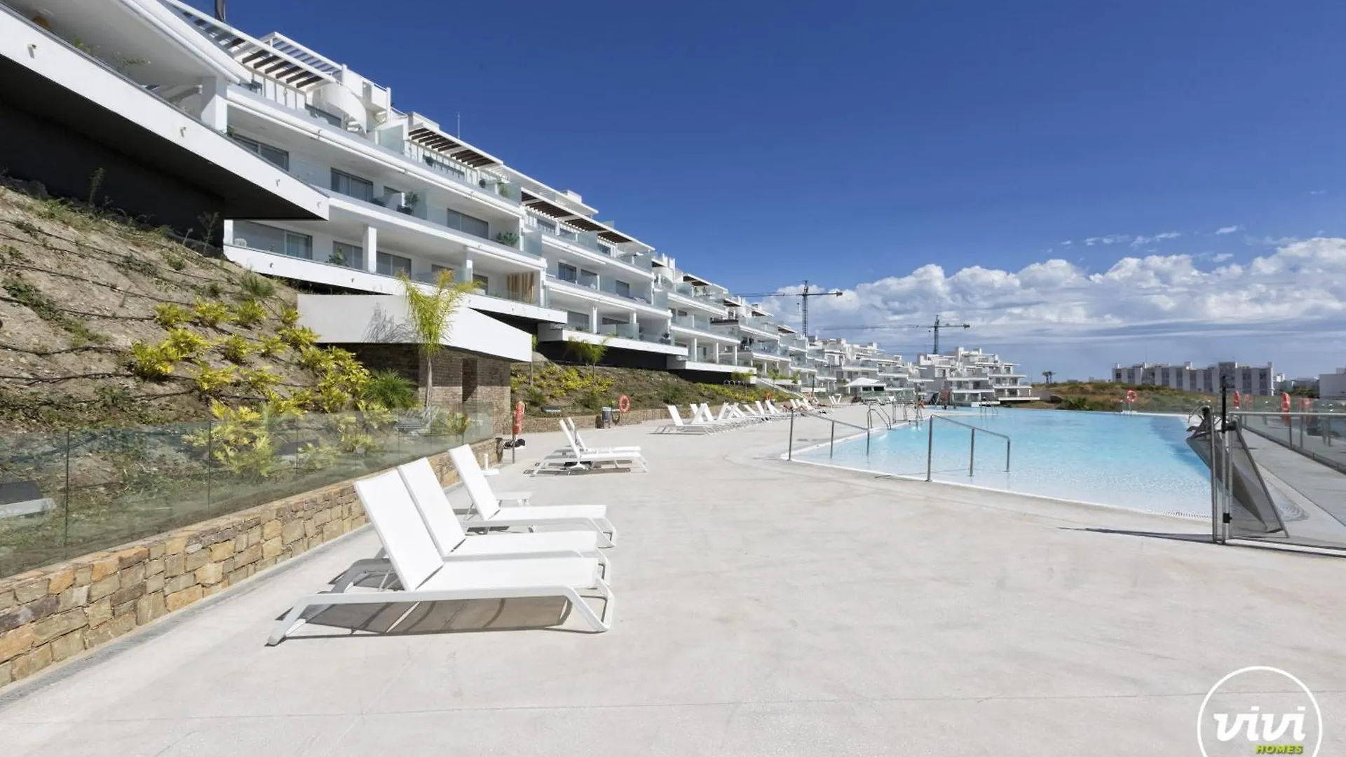 Vivi Homes - Lima Pool, Sunny Terrace & Beach Estepona Holiday home